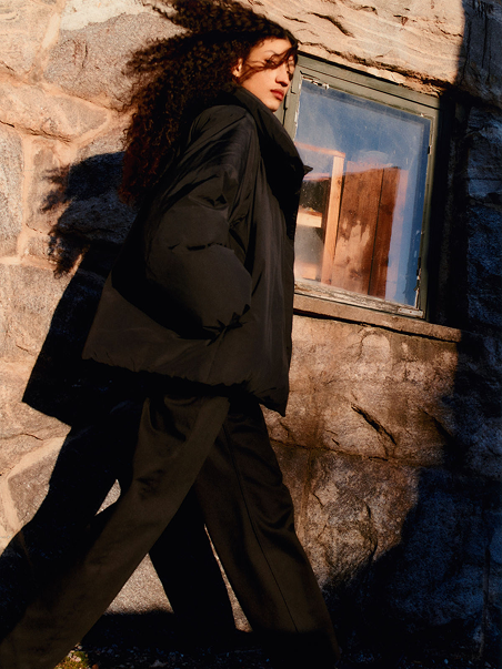 Layer Like a Pro: Transitional Outfits for Unpredictable Weather