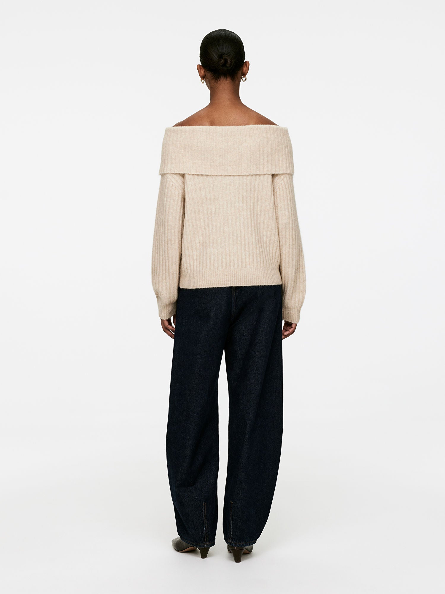 Off-Shoulder Rib Jumper