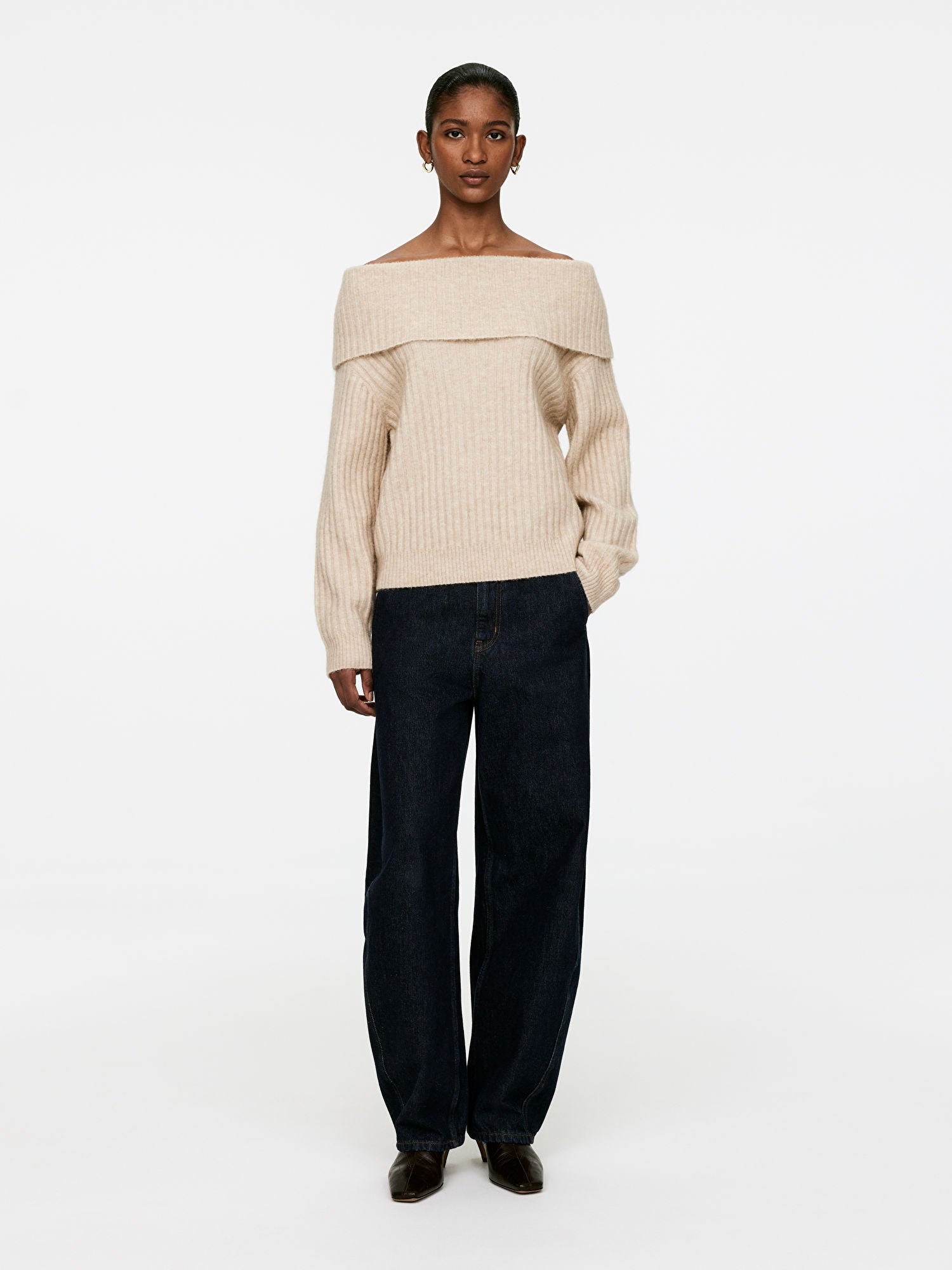 Off-Shoulder Rib Jumper